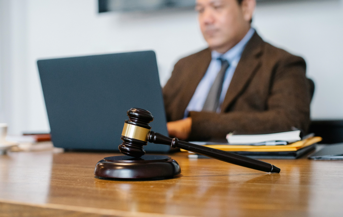 企業(yè)建站不可忽視的版權雷區(qū)：字體與圖片使用規(guī)范